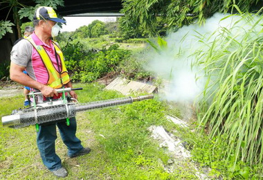 大里進行環境消毒全面防治登革熱(圖)