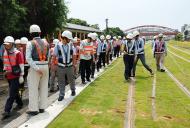 高雄輕軌捷運施工品質獲中央肯定(圖)