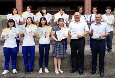 參加全國校園刊物競賽水商奪銀質獎(圖)