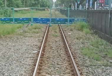 輕軌二階東臨港線C32-C37進場施工(圖)