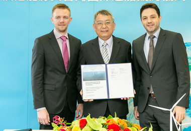 台船獲水下基礎基樁製造合約(圖)