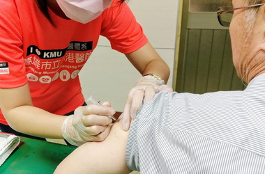 高雄加工區辦職場公費流感疫苗注射(圖)