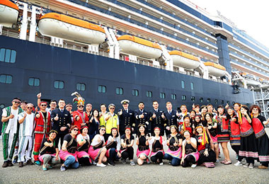 發展高雄郵輪市場 港務公司溫馨迎賓(圖)