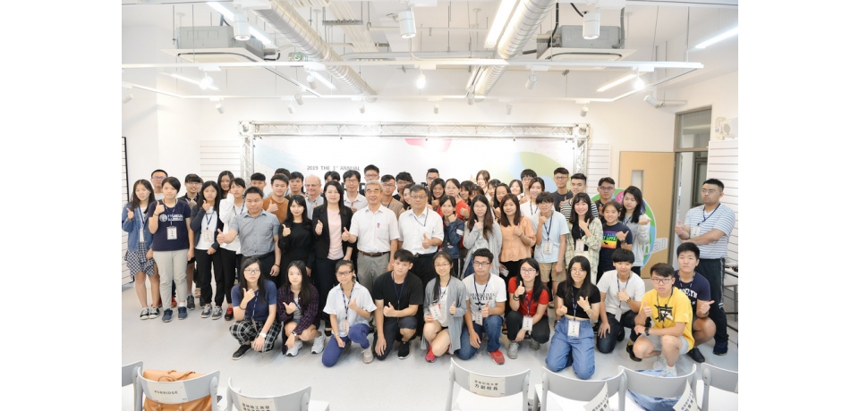 眾新環聚星耀環球 新生體驗營播種幸福種子(圖)