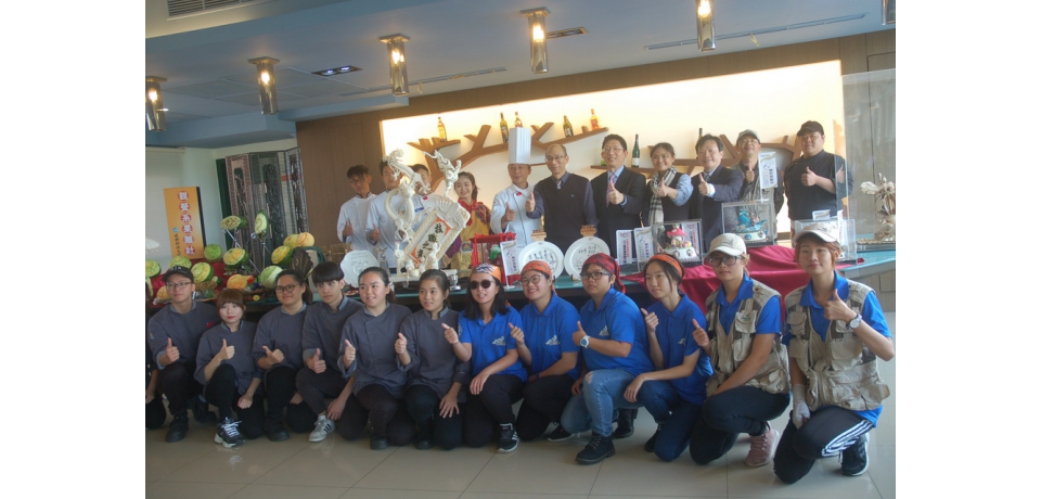 劉峰銘果雕技藝栩栩如生 獲技職之光殊榮(圖)