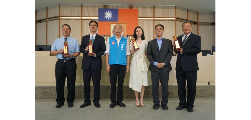 市政會議表揚高雄市公車服務品質評鑑特優業者 績優路線及模範公車駕駛長(圖)