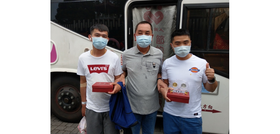 紫南宮鼓勵捐血送鼠錢母套幣特別加碼捐血500 cc送琉璃項鏈(圖)