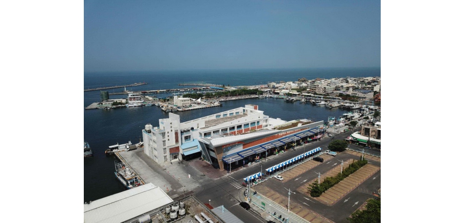 蚵子寮好好玩觀光魚市買魚貨吃海鮮、環港步道賞夕照(圖)