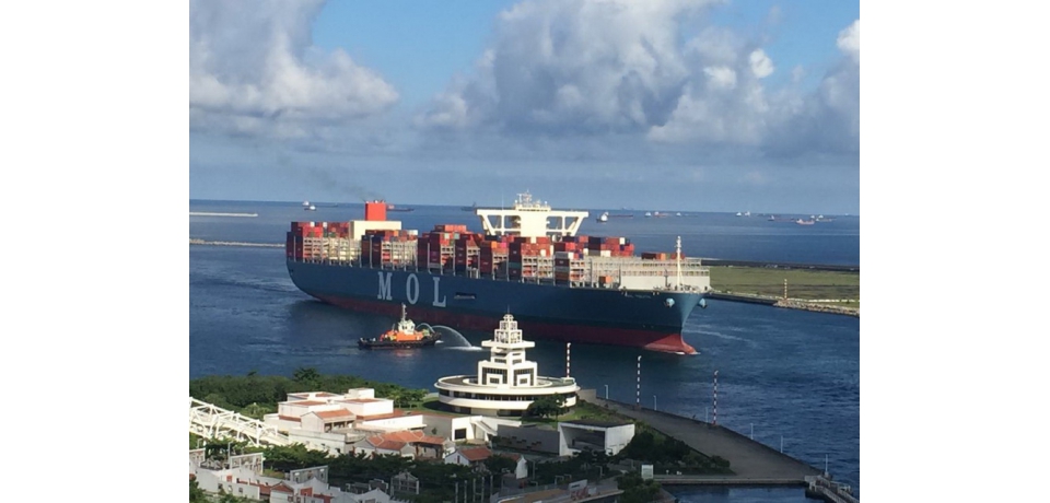 【真理輪】貨櫃輪首航高雄港(圖)