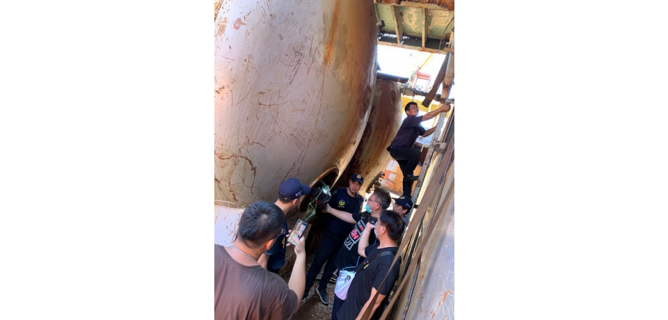 高雄關聯手海巡署緝獲雜貨船走私未稅菸品(圖)