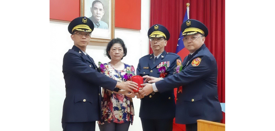 南投縣政府警察局信義分局　舉辦分局長交接布達典禮(圖)