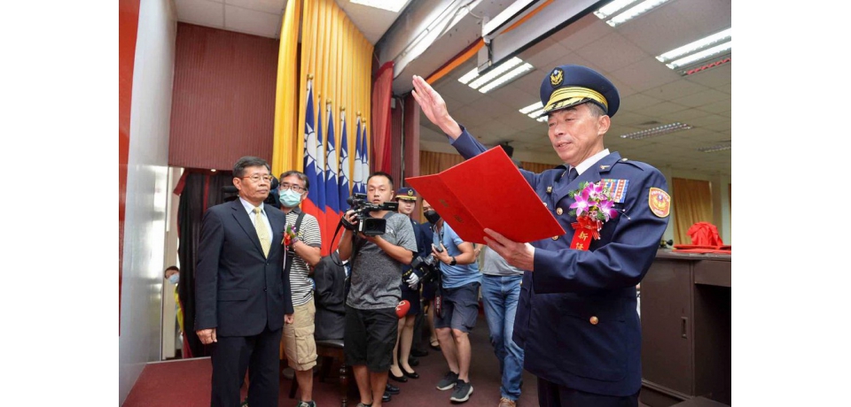 警察局新任局長劉柏良上任  楊明州期許大高雄警政再創新局(圖)