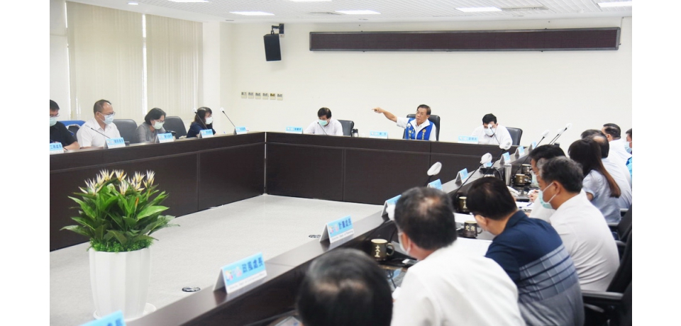 七彩吊橋路陡酷熱　林明溱並指示增設友善步道及降溫(圖)