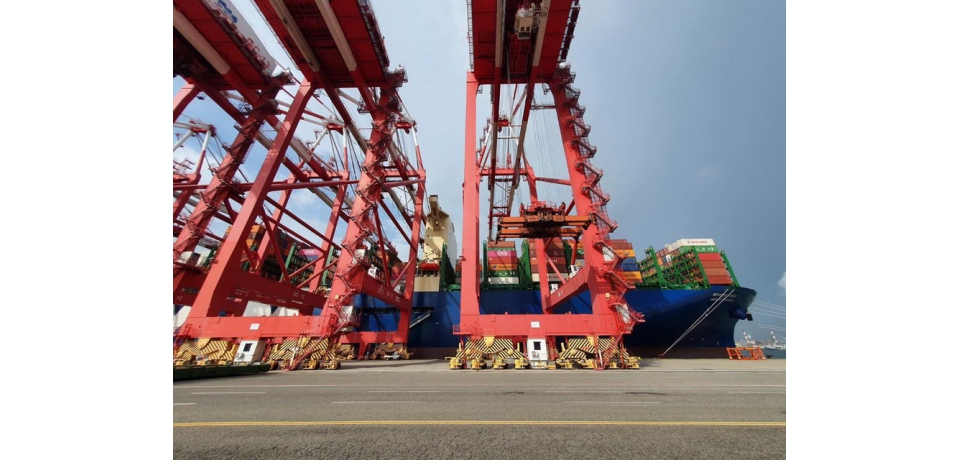 韓遠斯德哥爾摩 貨櫃輪首航高雄港(圖)