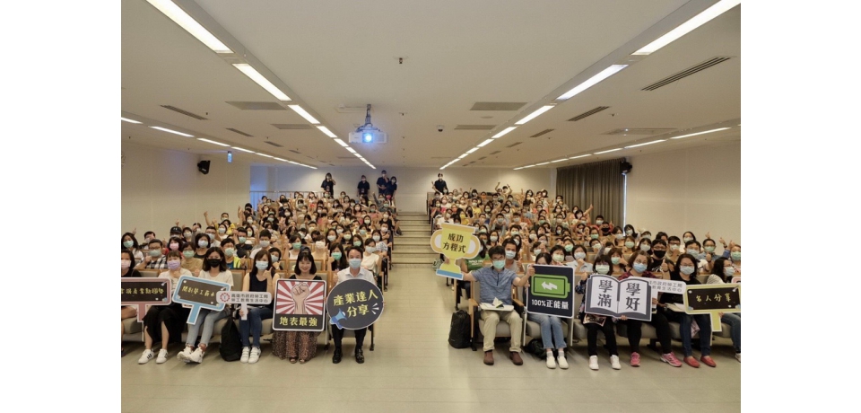 高市勞工局名人分享講座 作家黃大米暢談職場規則及上班族的生存之道(圖)