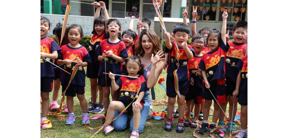 名模瑞莎擔任加工區幼兒園一日園長(圖)