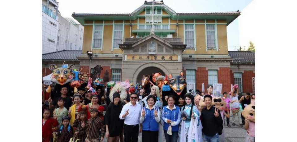 雲林國際偶戲節-百人戲偶踩街熱鬧登場(圖)