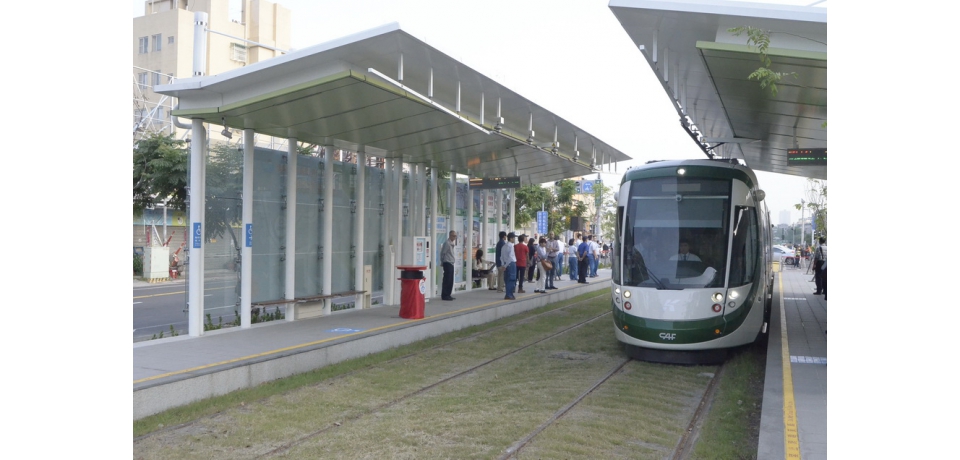 高雄輕軌二階民調 超過六成支持原路線路型優化(圖)