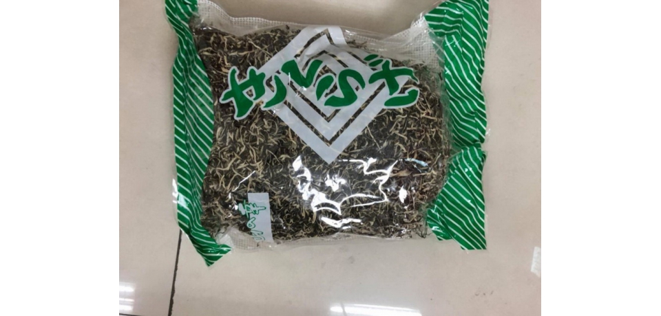 高雄關查獲貨櫃藏匿中國大陸產製乾黑木耳絲(圖)