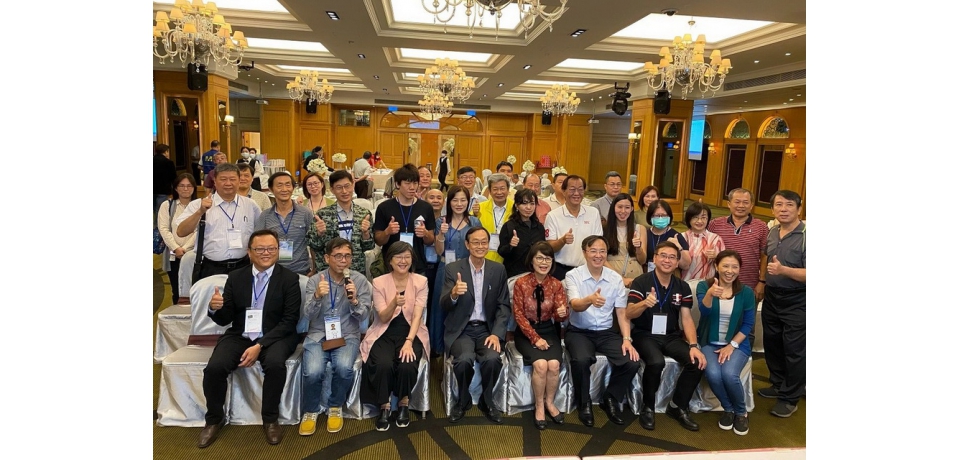 李至文蟬聯高雄市雲網路多媒體新聞協會理事長(圖)