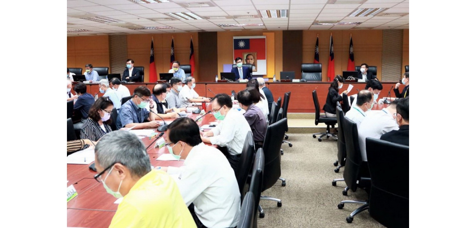 配合中央落實秋冬防疫專案 陳其邁：超前部屬農曆春節返國人潮(圖)