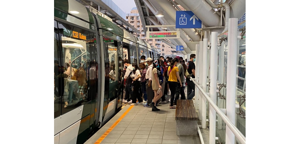 2021大港開唱及高流PLAY!演出 遊客使用大眾運輸輕軌運量遽增 減輕周邊交通衝擊(圖)