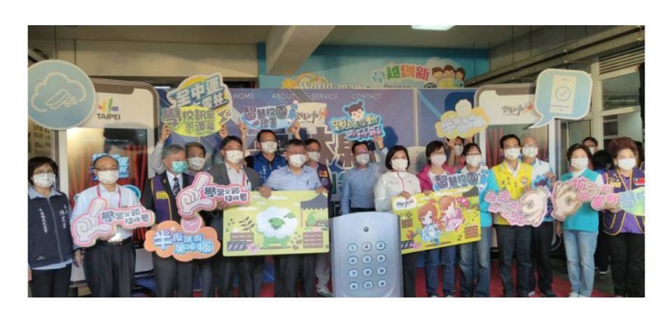 誰來午餐in雲林 醫師阿北跟護理師阿善一起賣鳳梨(圖)