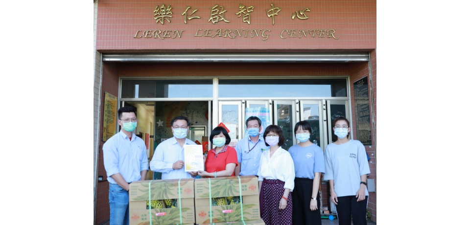 挺農民　大林煉油廠採購鳳梨贈送弱勢團體(圖)