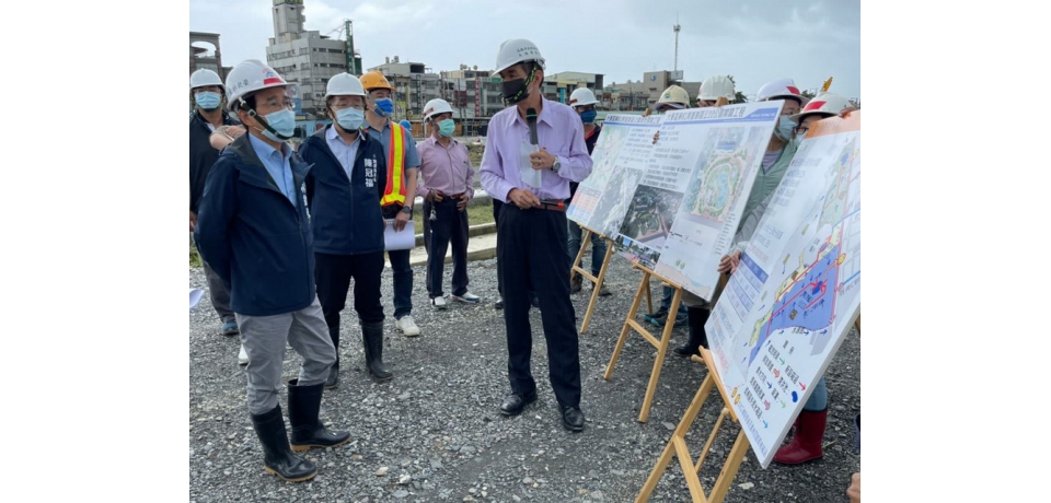 林欽榮視察高雄市第81期市地重劃區工程 要求滯洪池公園規劃結合鳳凰山生態景觀(圖)