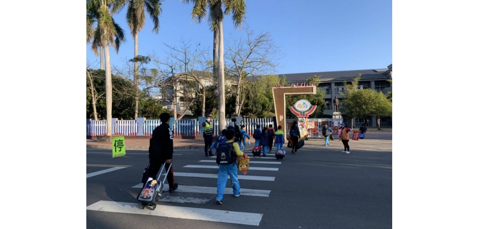 斗南分局與學校、家長齊心抗疫並加強護童安全(圖)