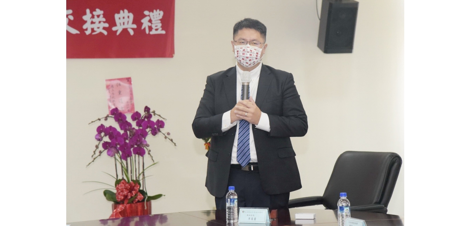 南投縣政府環保局長交接 李易書今接任當務之急解決南投垃圾問題(圖)