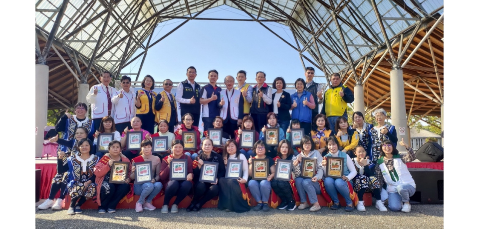 歲末表揚自強家庭「炒」出幸福溫馨好「鍋﹁冬(圖)