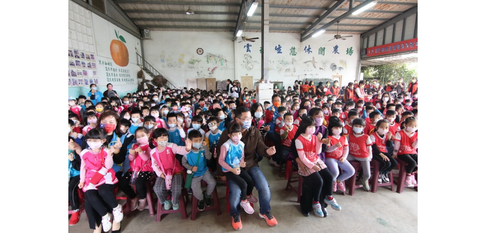 斗六市學童參與茂谷柑生態教學認識家鄉的特產(圖)