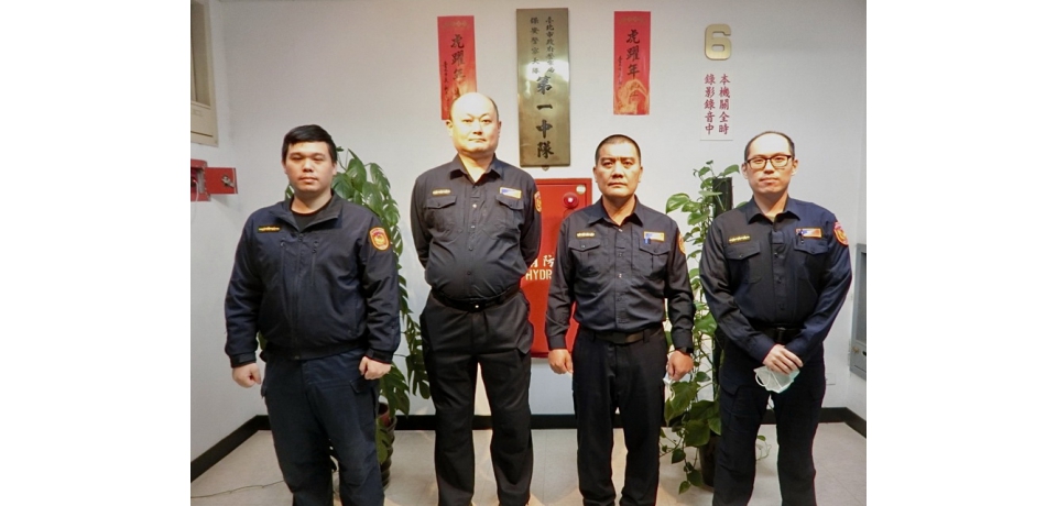 交通快打 快速高架道車禍 保大警迅速救援疏導排除(圖)