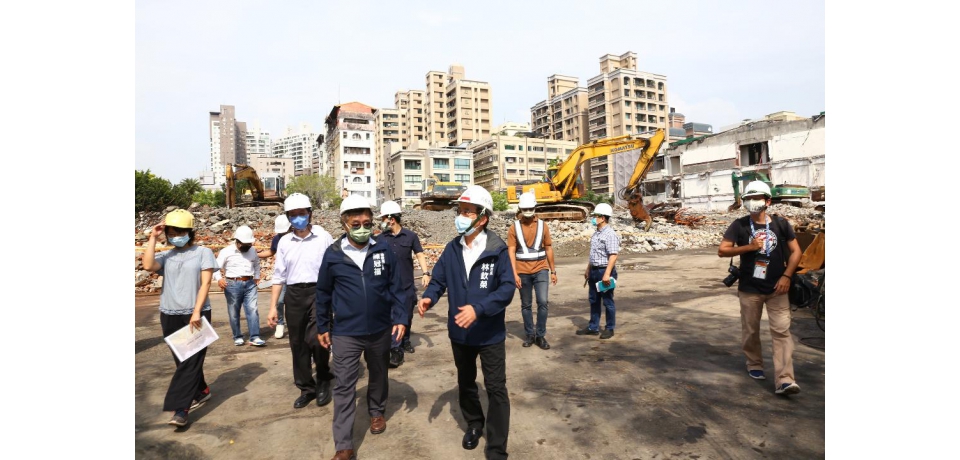林欽榮視察原七賢國中舊校舍拆除工程原址將興建600護社會住宅打造優質生活環境(圖)