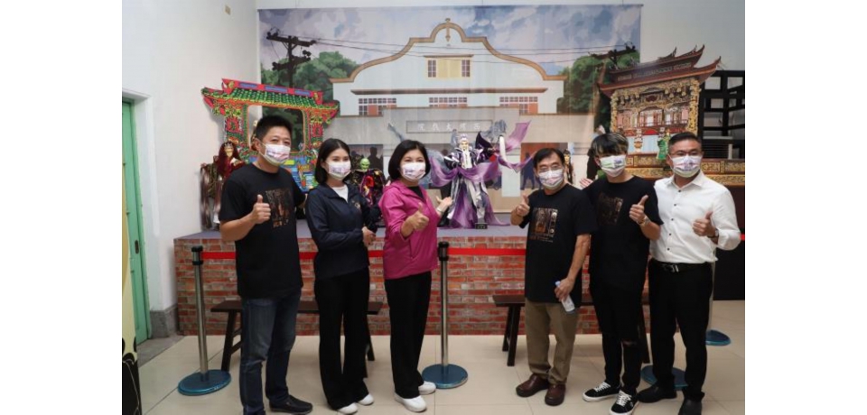 經典口白成追憶 難捨偶戲界黃文擇英雄(圖)