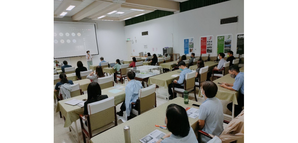 高雄前鎮科技產業園區舉辦「111年度投資及工商業務講習會」講座(圖)