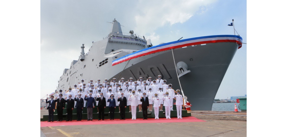 台灣國際造船公司精心打造的海軍「玉山軍艦」 交艦(圖)