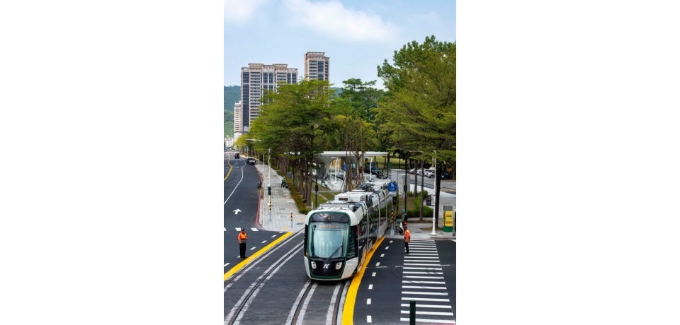 輕軌C20~C24取得交通部營運許可 高雄市政府10/5辦理試營運通車事宜(圖)