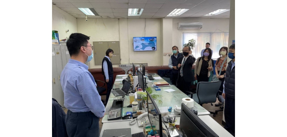 高雄關關務長視察金門地區業務並與媒體記者交流互動(圖)