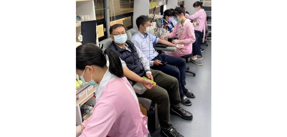 台灣中油公司煉製事業部副執行長陳正喜號召同仁挽袖捐輸解血荒(圖)