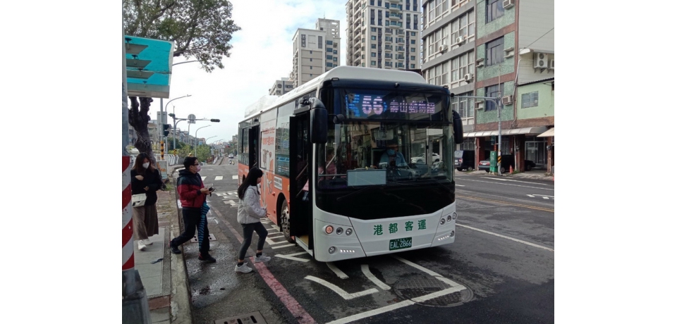 連假相約搭56公車逛動物園 刷QR免費搭及贈送驚喜好禮(圖)