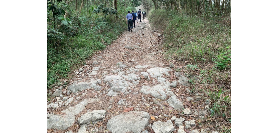國家自然公園半屏山後巷登山口至中央瞭望台間登山路徑 即日起施工封閉(圖)