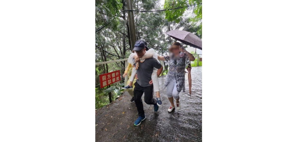 信義警察分局辦理體能訓練  遇民眾身體不適即時救援(圖)