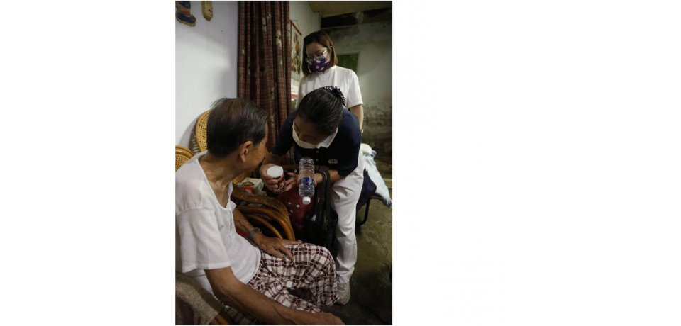 海葵颱風來襲 慈濟高雄志工即時送愛與關懷(圖)