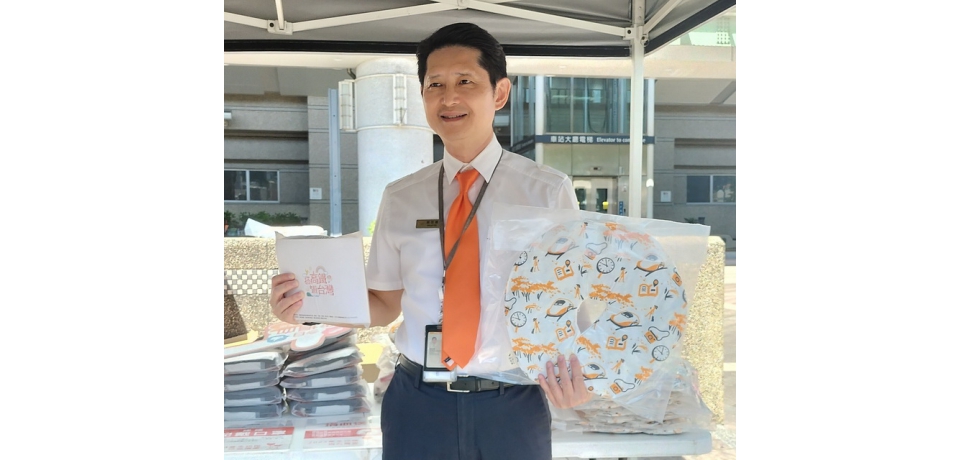 高鐵左營站「寒冬送暖 捐血傳愛」員工旅客軍警齊心挽袖捐熱血(圖)