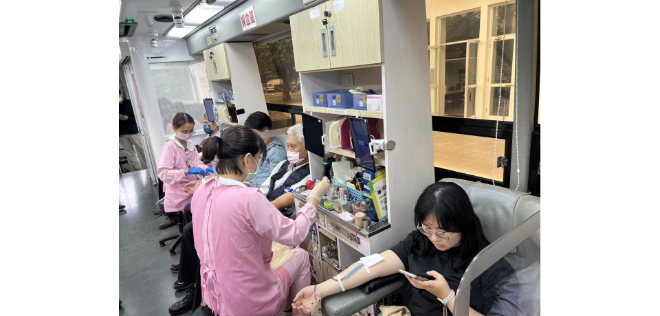 台灣中油煉製事業部年終號召員眷挽袖解血荒(圖)