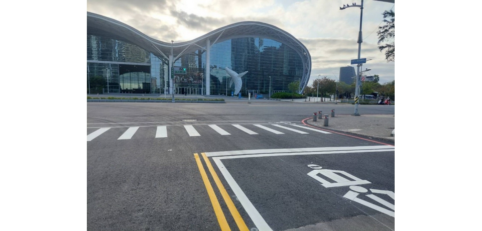 台水公司七區處汰換高雄市前鎮區成功二路自來水管線 提昇用水品質(圖)