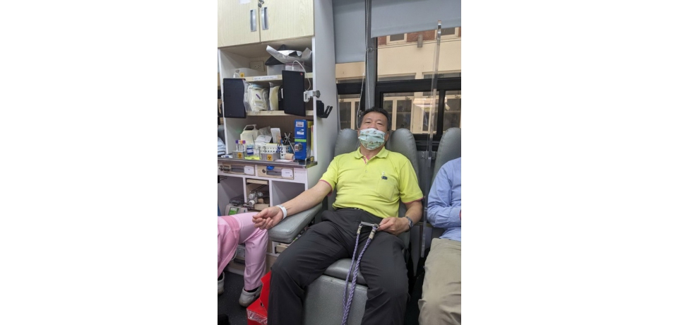 中油煉製事業部號召員眷挽袖捐血 解血荒(圖)
