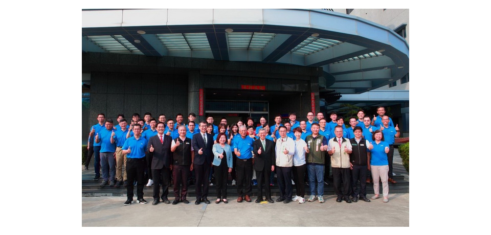 全台最大商用車燈製造商-璨揚超額進用身障員工的幸福企業(圖)